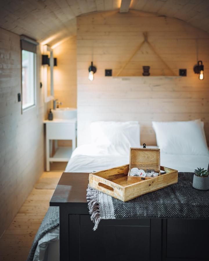 Glamping Limburg - Nabij Nationaal Park Hoge Kempen Bed & Breakfast Kinrooi